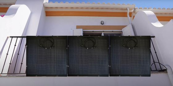 Un bon prix. Système d'énergie solaire à la maison 400w 600w 800w Micro-onduleur intelligent en ligne
